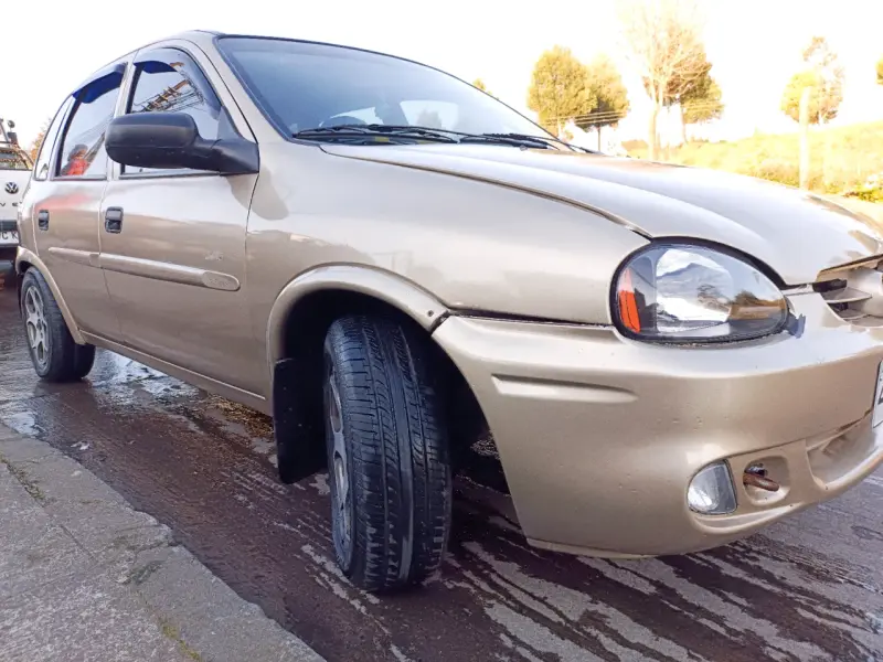 Chevrolet Corsa 2006 en buen estado - 2