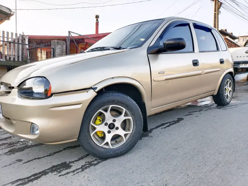 Chevrolet Corsa 2006 en buen estado - 4