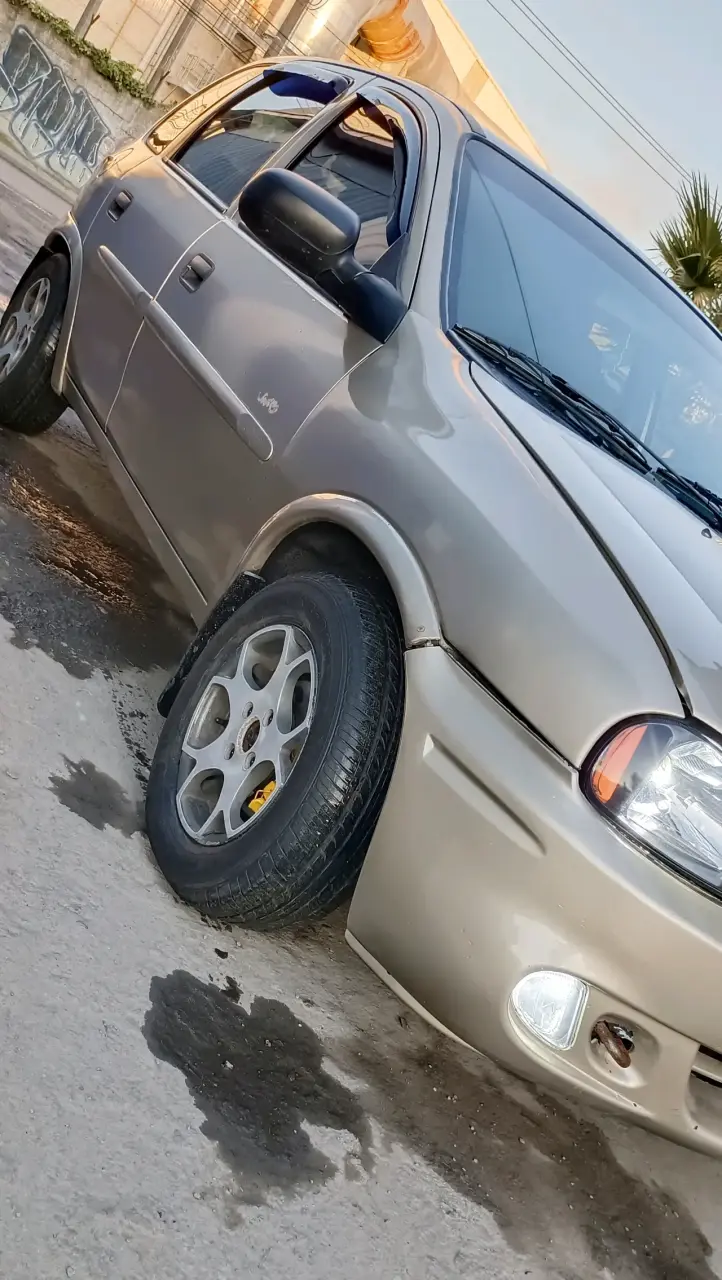 Chevrolet Corsa 2006 en buen estado - 5