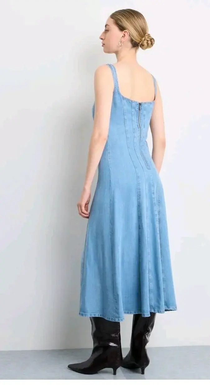 Vestido de mezclilla suave azul claro sin mangas - 2