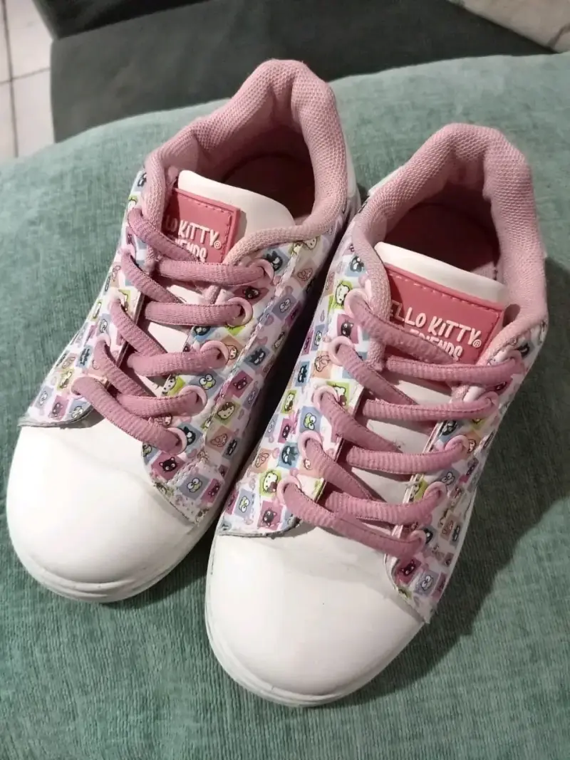 Zapatillas Hello Kitty Niña Rosadas - 1