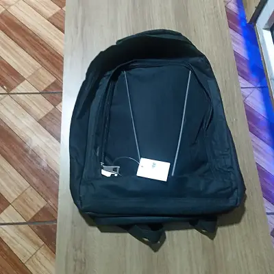 Mochila escolar azul con múltiples compartimentos - miniatura 4