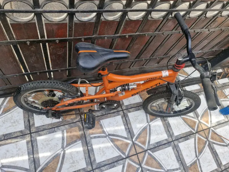 Bicicleta infantil Besatti Xtrem 16 naranja - 2