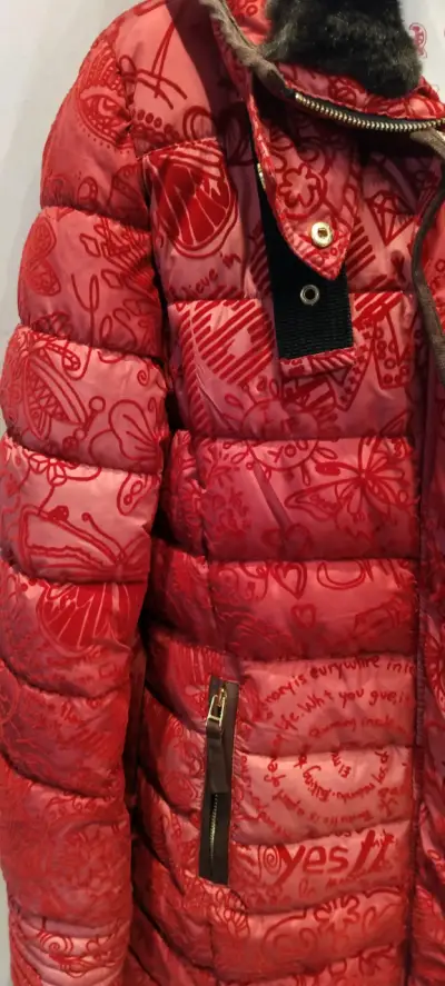 Abrigo rojo Desigual talla 44 con capucha - miniatura 2