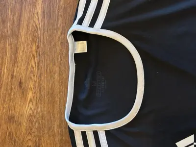 Polera deportiva Adidas - miniatura 3