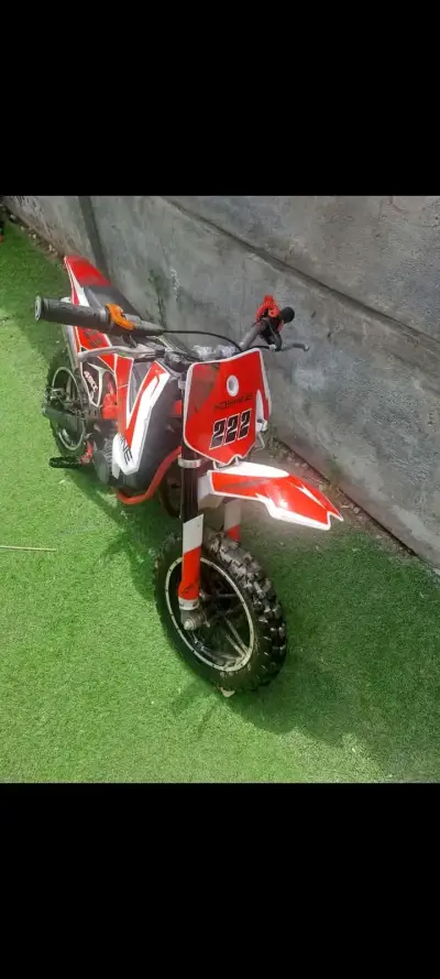 Mini moto cross 49cc para niños - miniatura 2