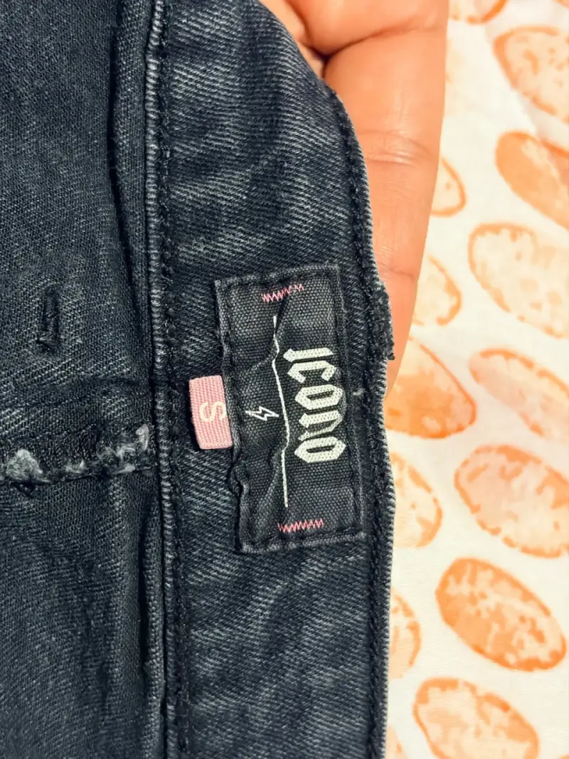 Jeans negros de mujer talla S marca Icono - 3