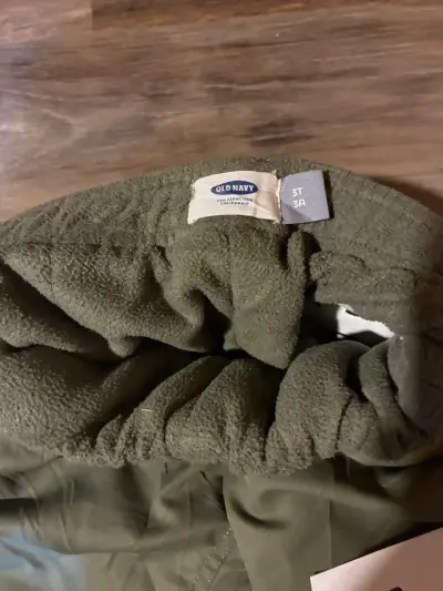 Pantalones nieve talla 3 marca Old Navy - miniatura 2