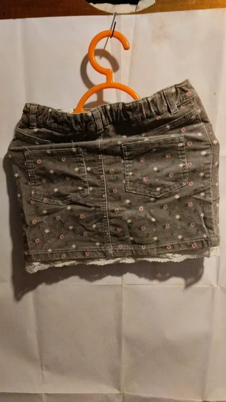 Falda de cotele para niña con diseño floral - 2