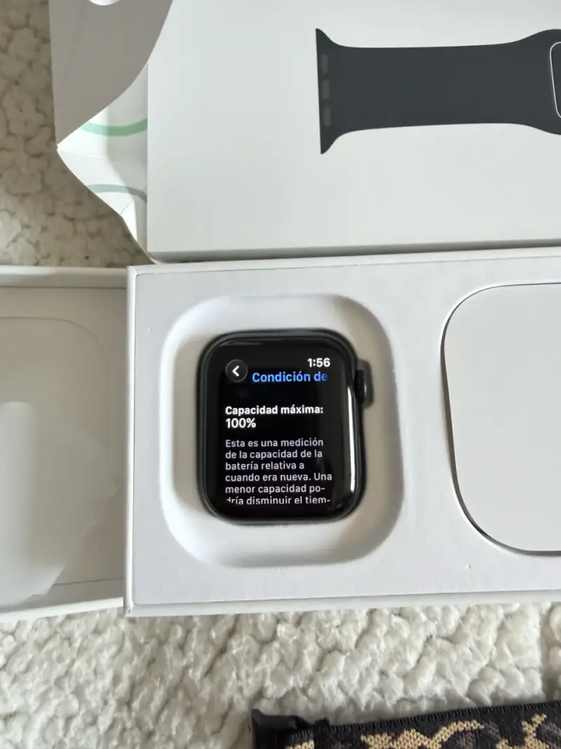 Apple Watch SE 2 GPS Negro 40MM nada de uso. - 2