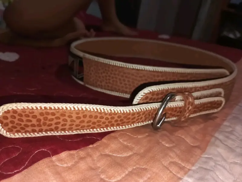 Cinturón de cuero artesanal con diseño étnico - 5