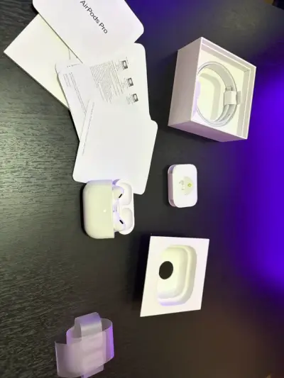 AirPods Pro con estuche de carga inalámbrica - miniatura 2