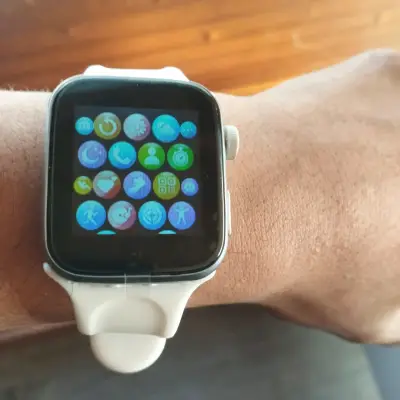 Smartwatch Z33 con múltiples funciones - miniatura 2