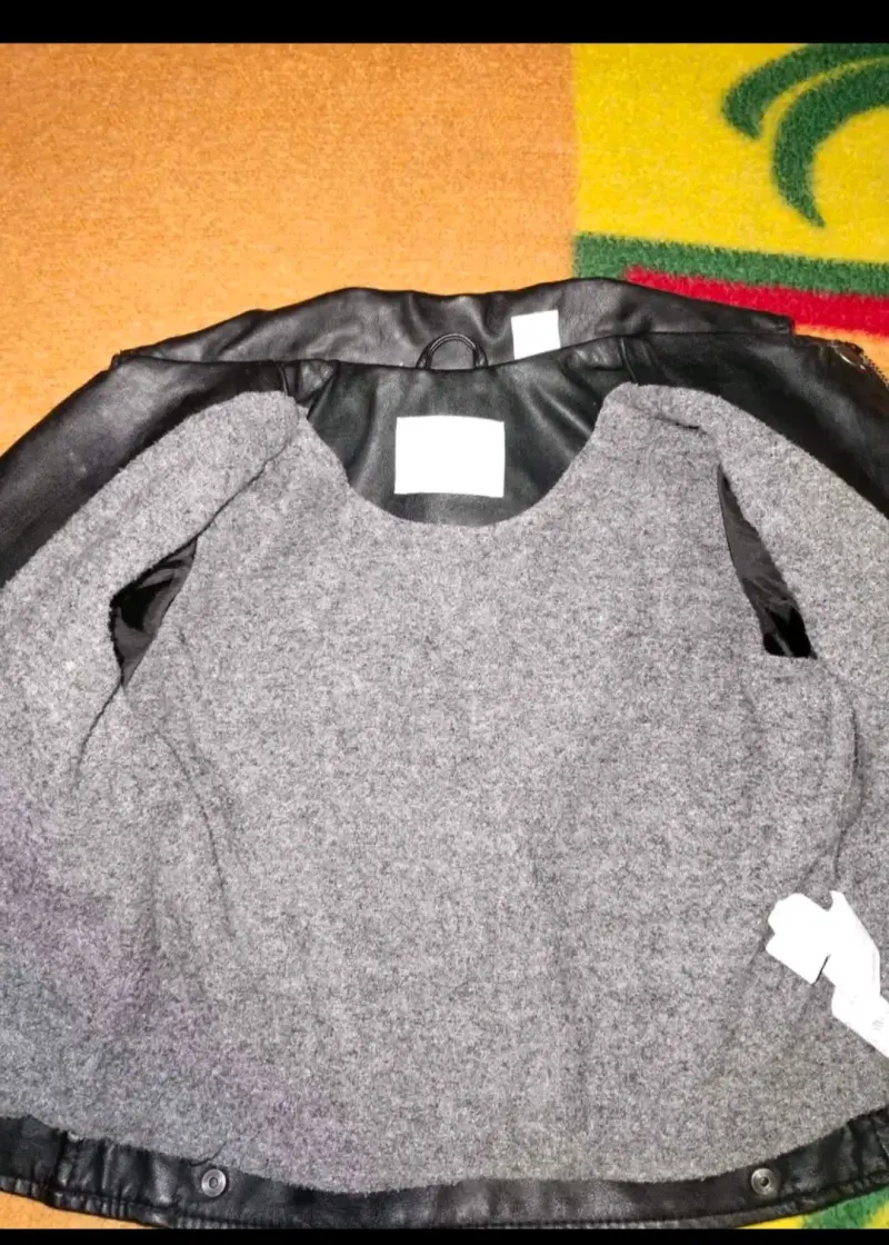 Chaqueta de cuero negra para niño estilo motociclista - 2