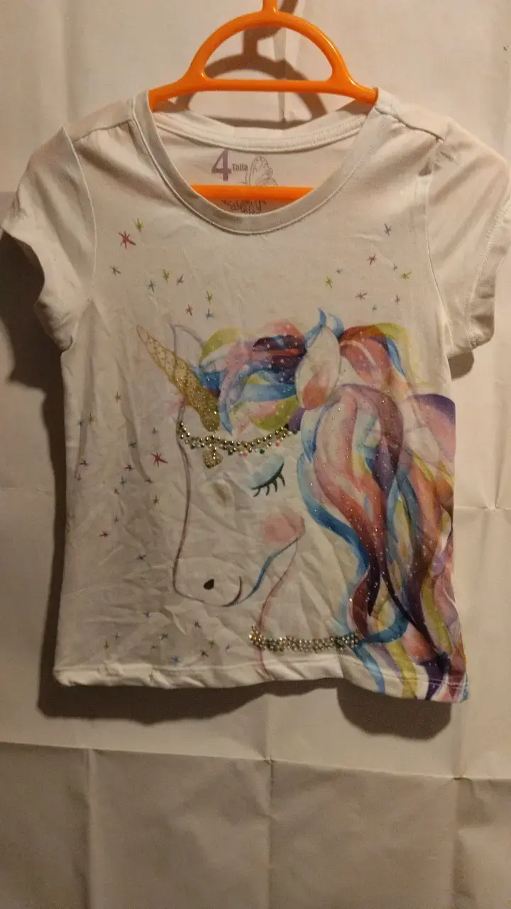Polera niña con diseño de unicornio talla 4 - 1