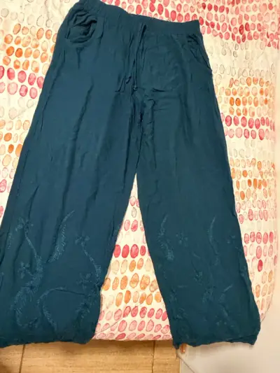 Pantalones holgados azul oscuro para mujer - miniatura 1