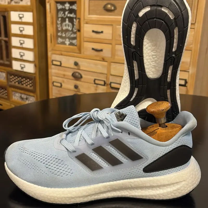 Zapatillas deportivas Adidas azul claro para hombre