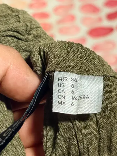 Enterito corto verde oliva para mujer - miniatura 3