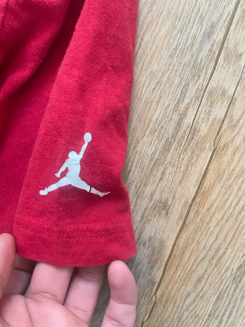 Polera roja Jordan - 3