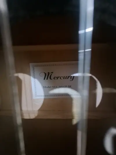Guitarra clásica negra Mercury en buen estado - miniatura 3