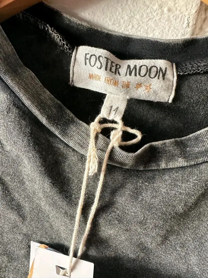 Polera sin mangas gris Foster Moon - 2