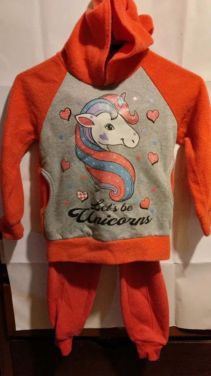 Conjunto infantil unicornio con capucha niña