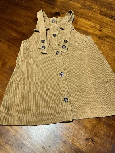Vestido de pana para niña color beige - miniatura 1