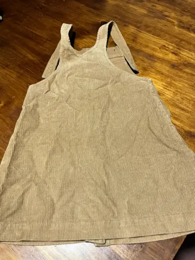 Vestido de pana para niña color beige - miniatura 3