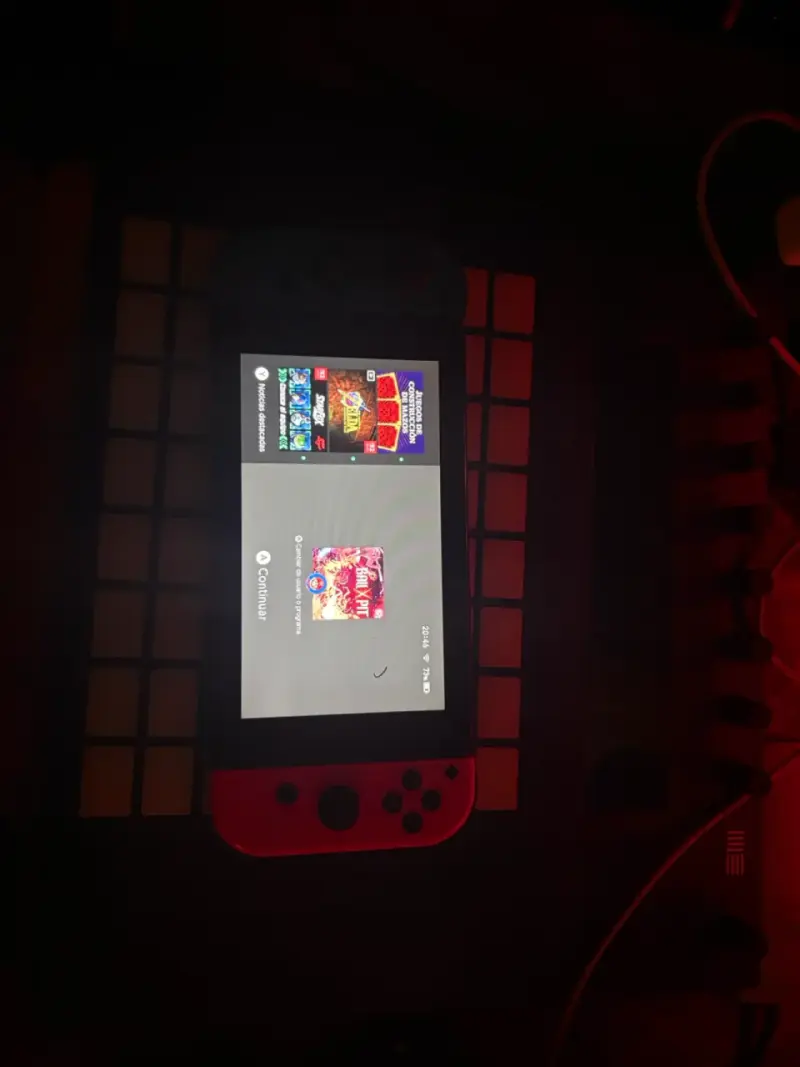Consola Nintendo Switch con Joy-Con Azul y Rojo - 3