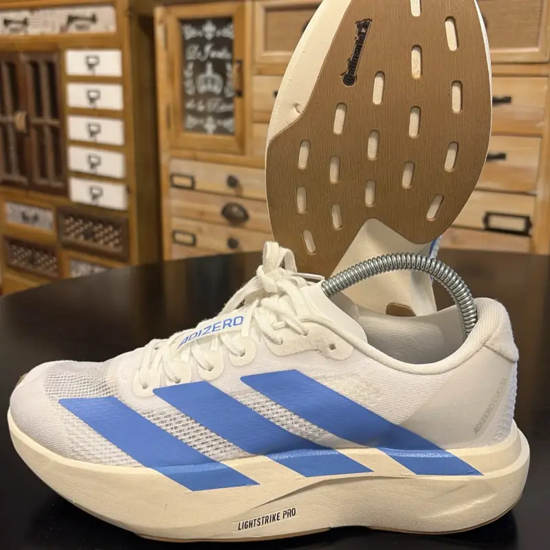 Zapatillas deportivas Adidas Adizero blancas y azules