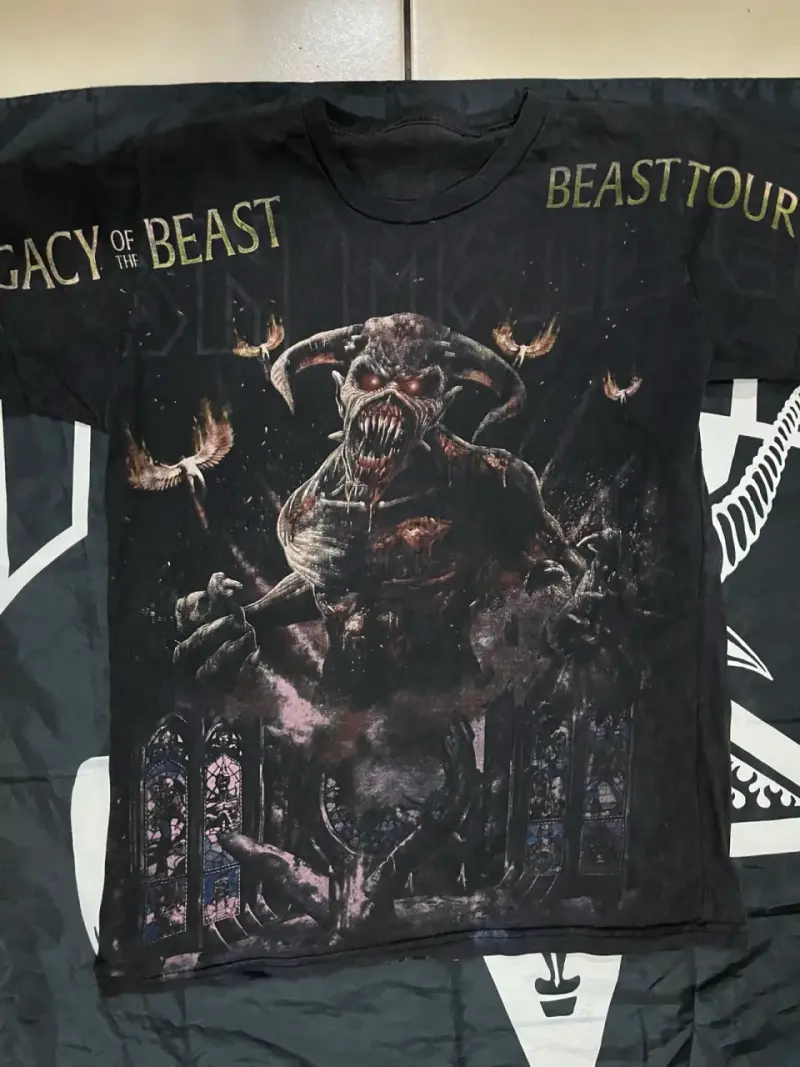 Polera Iron Maiden Full Print Legacy Of The Beast - 5