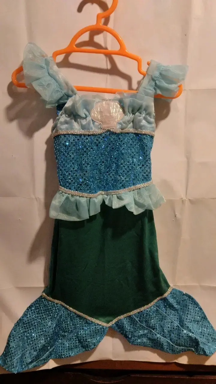Disfraz de sirena para niña con lentejuelas