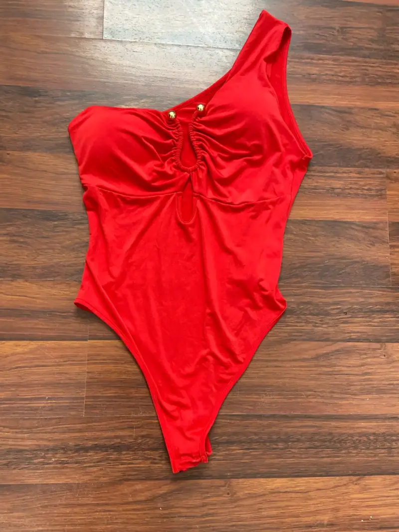 Ropa en buen estado - 1