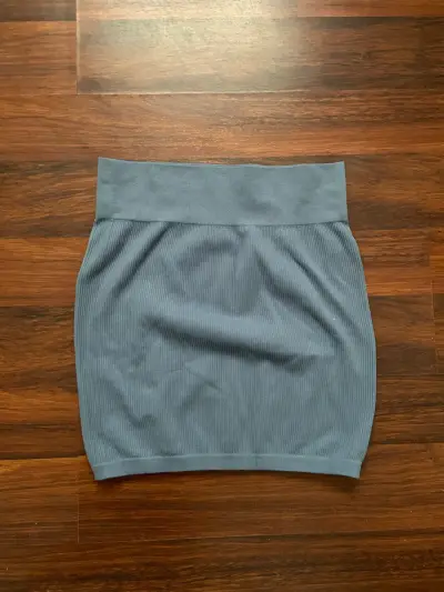 Ropa en buen estado - miniatura 3