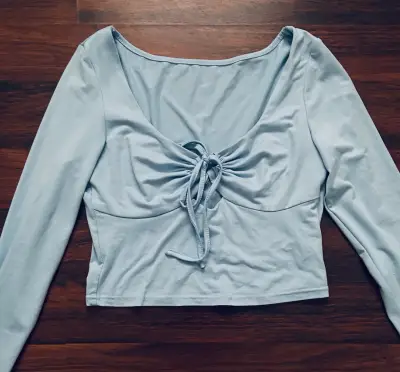 Ropa en buen estado - miniatura 4