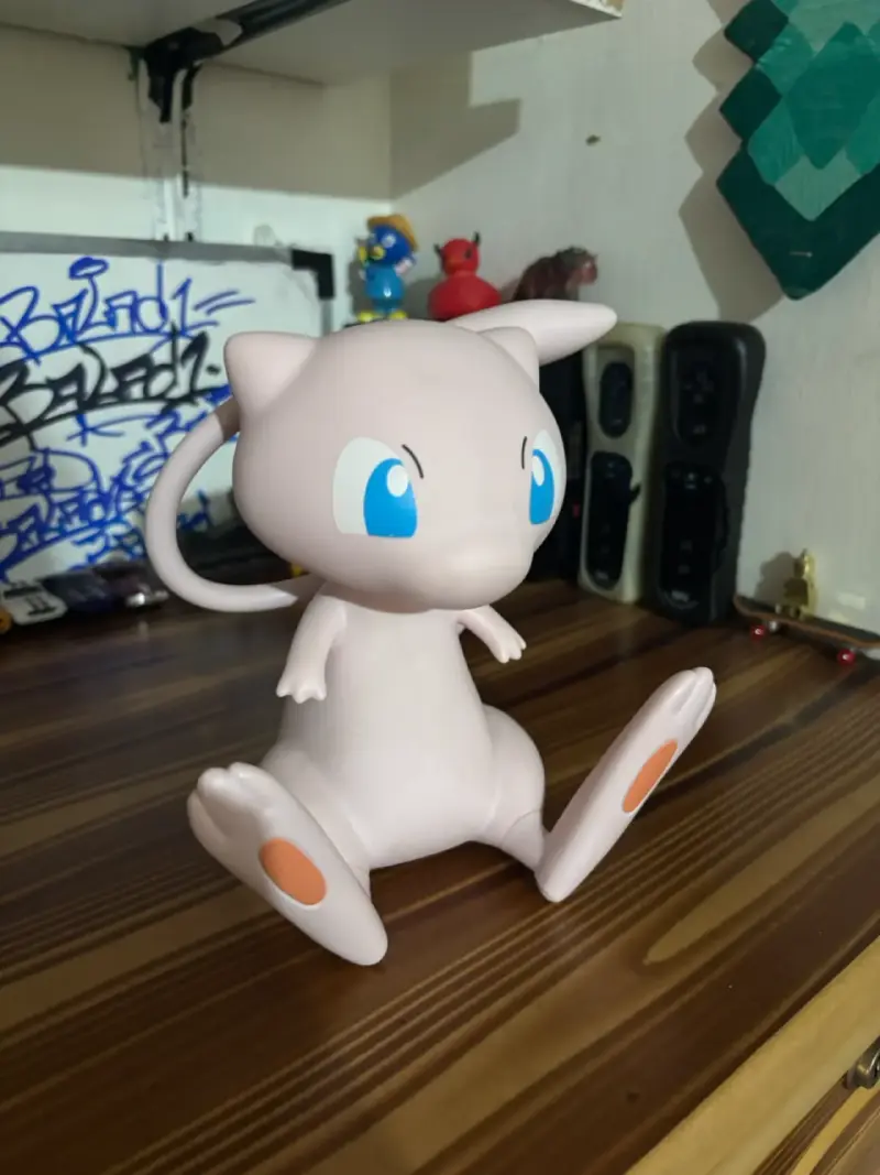 Figura de colección de vinilo Mew Pokémon original - 1