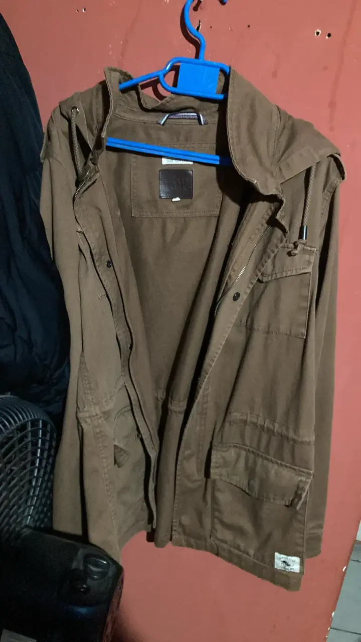 Chaqueta de hombre marrón con capucha - 5