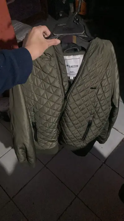 Chaqueta acolchada verde para hombre - miniatura 2