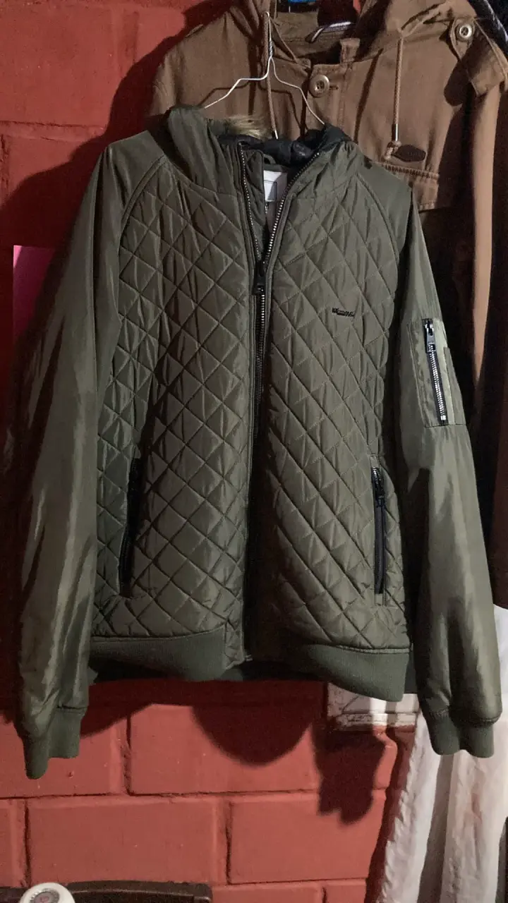 Chaqueta acolchada verde para hombre - 3