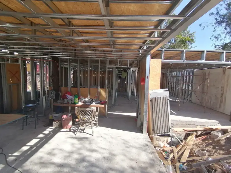 Construcción de casas y otros - 1