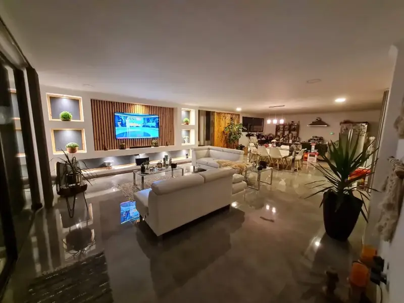 Construcción de casas y otros - 5