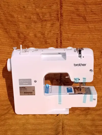 Máquina de coser Brother BM2800 con accesorios - miniatura 2