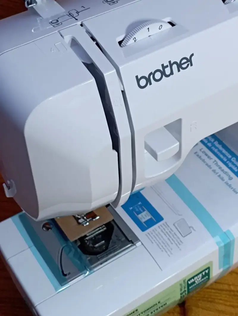 Máquina de coser Brother BM2800 con accesorios - 4