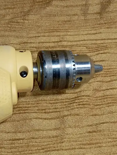 Taladro Percutor Dewalt Dwd024 650w - miniatura 2