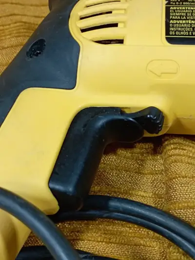 Taladro Percutor Dewalt Dwd024 650w - miniatura 4
