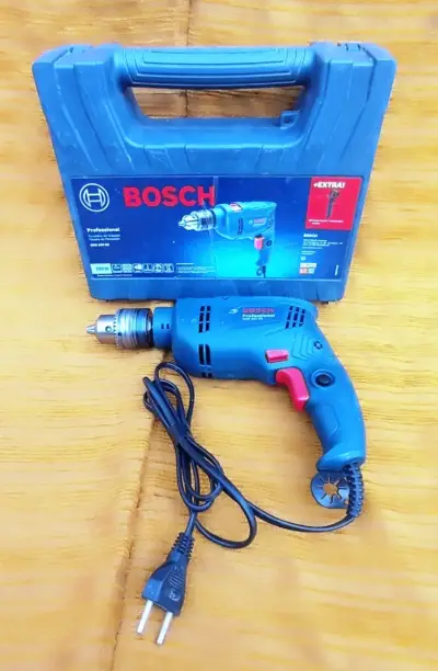Taladro Bosch Professional 550W con maletín - miniatura 1