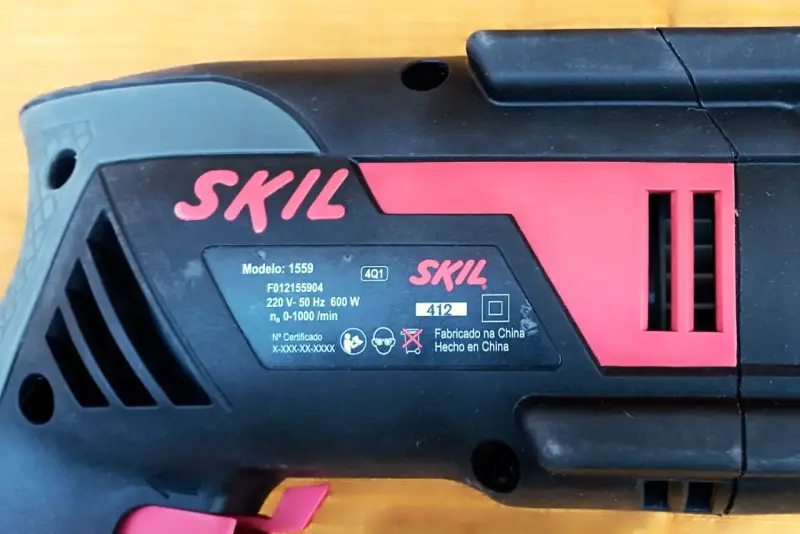 Taladro percutor Skil 1559 con maletín + ACCESORIO - 3