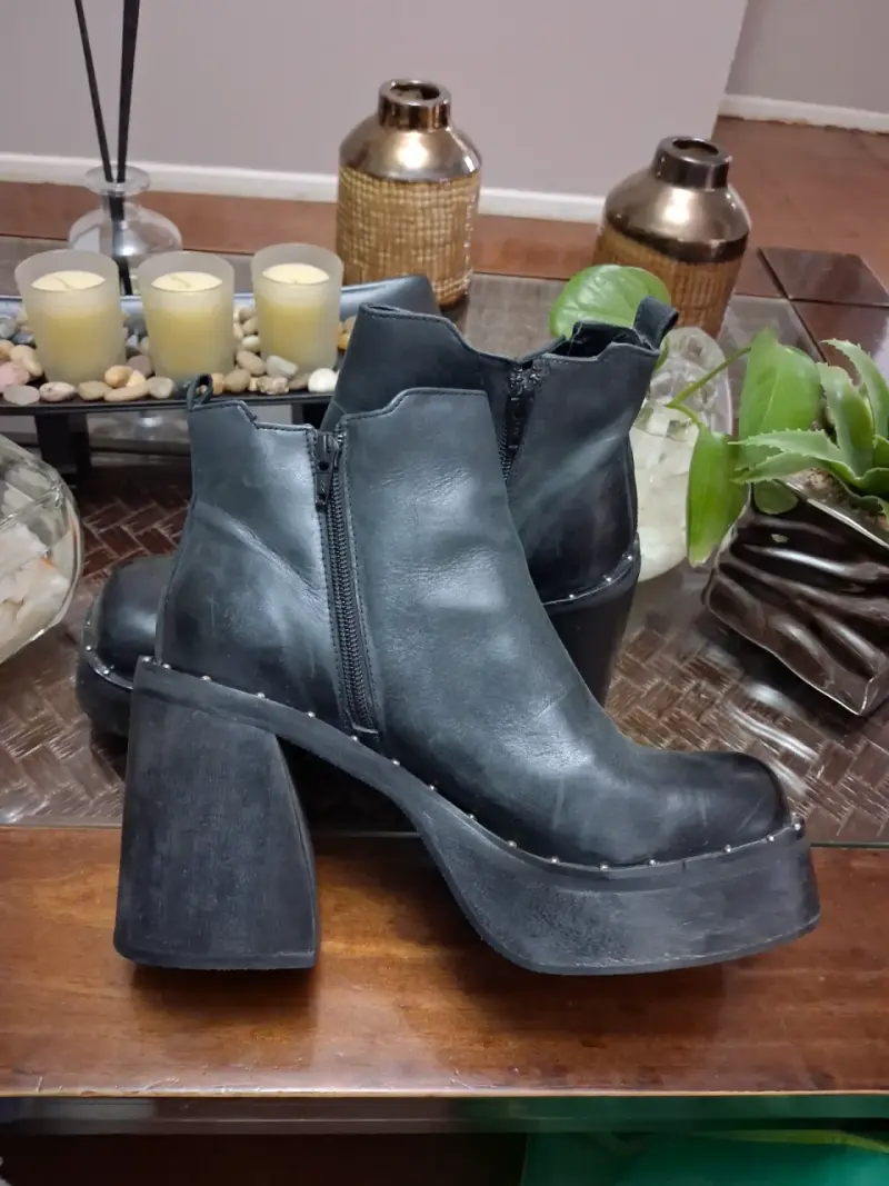 Botines de cuero negro con plataforma - 1