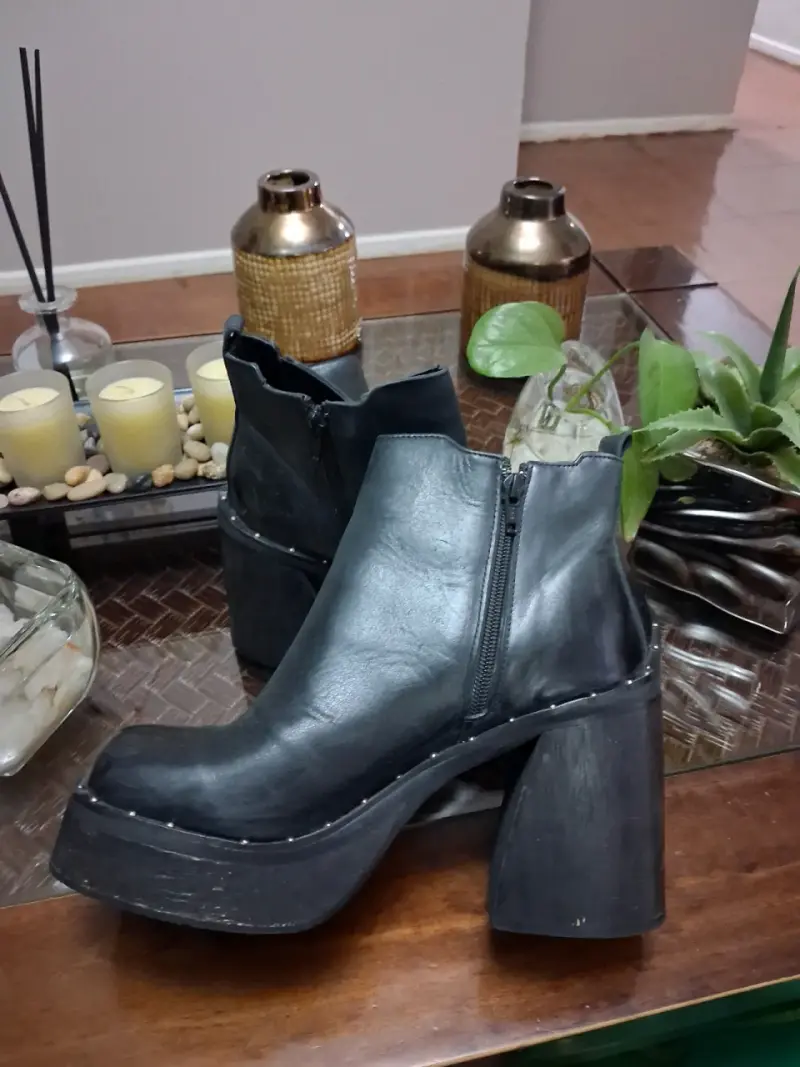 Botines de cuero negro con plataforma - 2