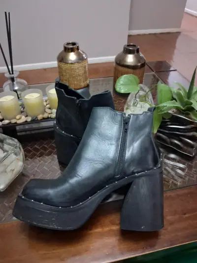Botines de cuero negro con plataforma - miniatura 2
